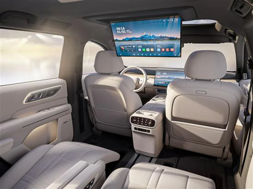 Deepal S09 Luxury SUV Debuts with Huawei Smart Cabin and Extended Range Tech