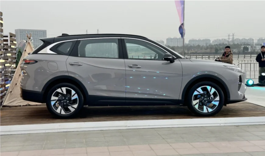 2025 Bestune Yueyi 07 Officially Launched: Affordable Mid-Size PHEV SUV Under $20,000