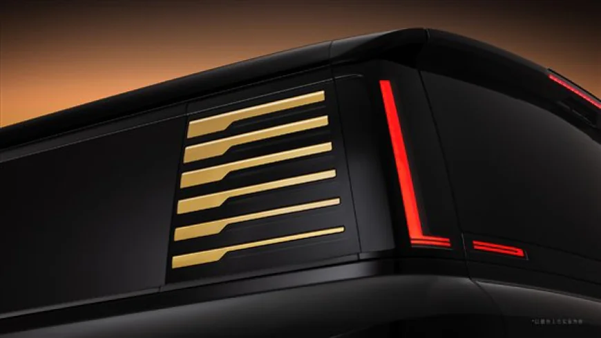 BYD Yangwang U8L Unveiled in New Obsidian Black and Solar Gold Colorway at 2025 GBA Auto Show